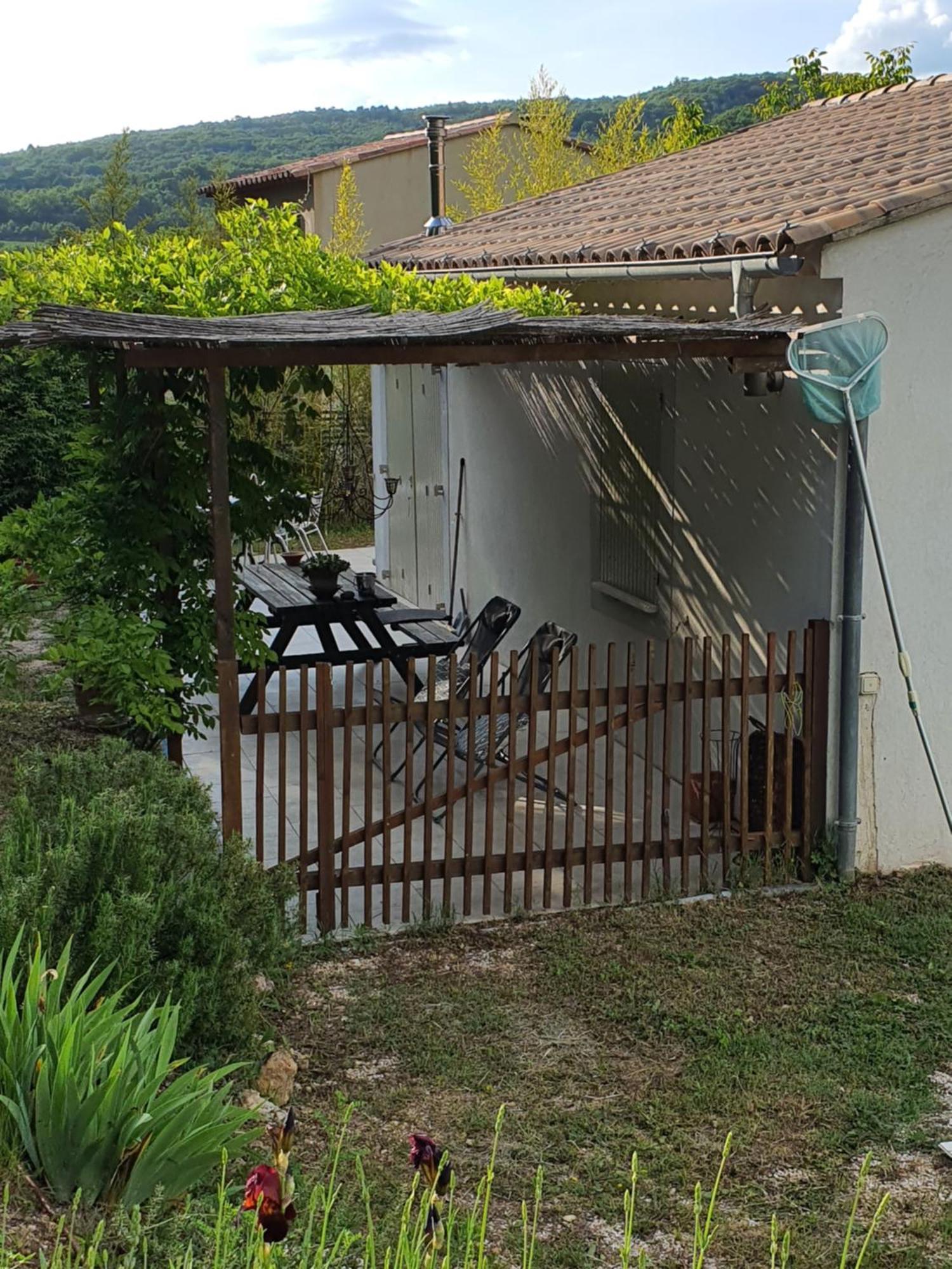 Gite Hanna En Luberon - Le Boisset De St Martin De Castillon Saint-Martin-de-Castillon Eksteriør billede